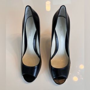Excellent condition black Enzo Angiolini heels.